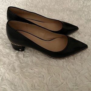 Coach Pumps